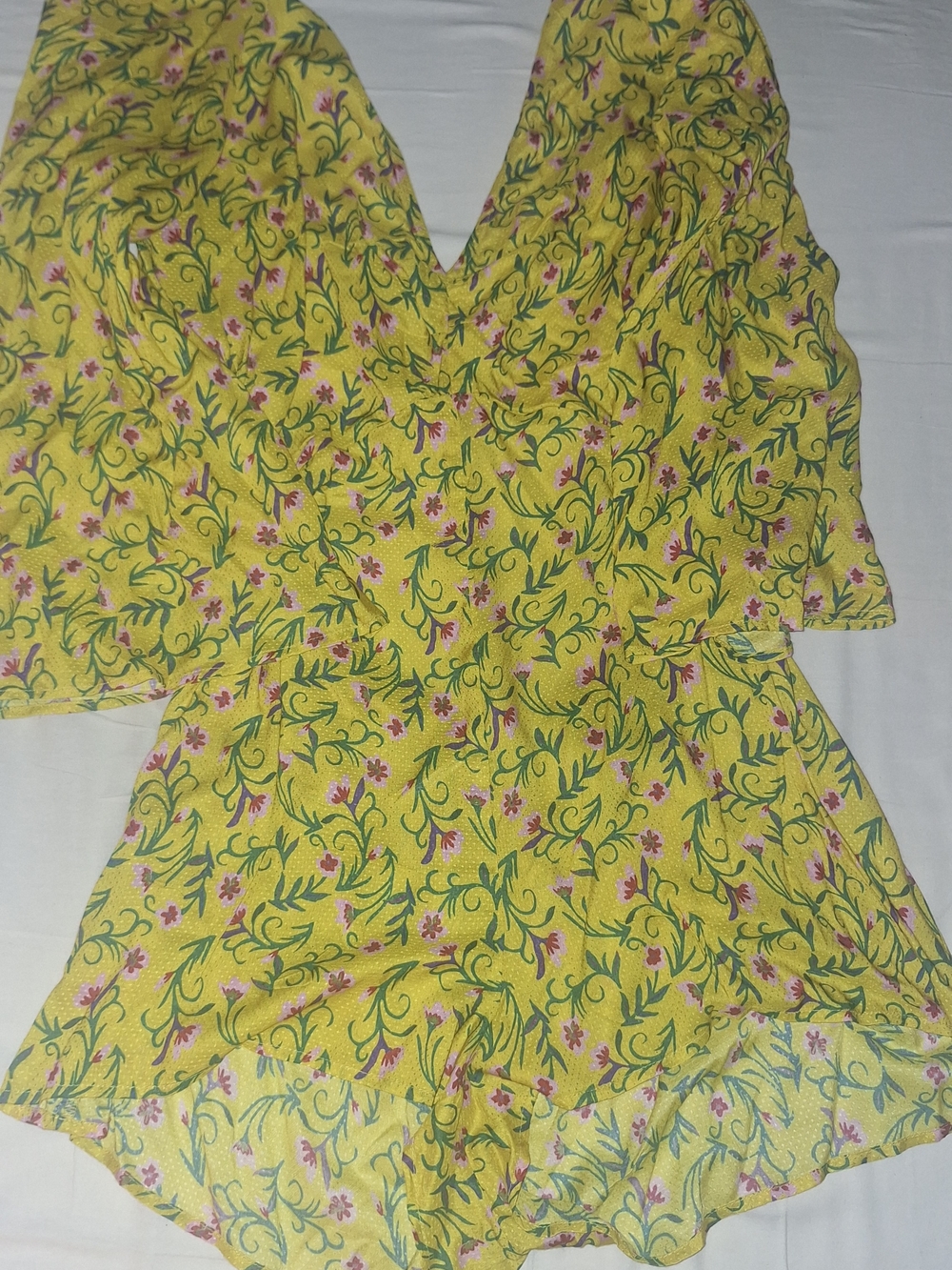 NWT Anthropologie Yellow Floral Puff Sleeve Romper Size Small $98